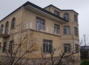 Satılır 7 otaqlı 290 m2 həyət evi Binə