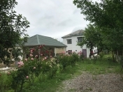 İcarəyə verilir 2 otaqlı 100 m2 bağ evi Quba