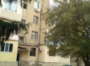 Satılır 3 otaqlı 67 m2 köhnə tikili Qara Qarayev m.