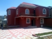 Satılır 9 otaqlı 400 m2 həyət evi Qaraçuxur