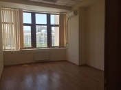 İcarəyə verilir 5 otaqlı 230 m2 ofis 28 Mall