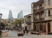 İcarəyə verilir 3 otaqlı 60 m2 köhnə tikili İçəri Şəhər m.