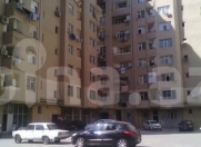 Satılır 2 otaqlı 70 m2 yeni tikili İnşaatçılar m.