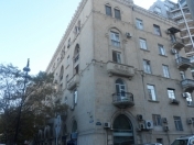 İcarəyə verilir 3 otaqlı 90 m2 yeni tikili Rusiya səfirliyi