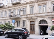 İcarəyə verilir 6 otaqlı 210 m2 yeni tikili İçəri Şəhər m.