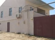 Satılır 3 otaqlı 600 m2 həyət evi Dədə Qorqud