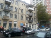 İcarəyə verilir 3 otaqlı 90 m2 köhnə tikili Montin