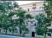 İcarəyə verilir 1 otaqlı 35 m2 köhnə tikili ABŞ səfirliyi