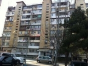Satılır 4 otaqlı 90 m2 köhnə tikili Xalqlar Dostluğu m.