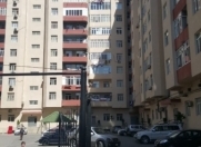 Satılır 1 otaqlı 48 m2 yeni tikili Xalqlar Dostluğu m.