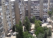 Satılır 4 otaqlı 100 m2 köhnə tikili İnşaatçılar m.