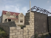 Satılır 5 otaqlı 240 m2 həyət evi Y.Ramana