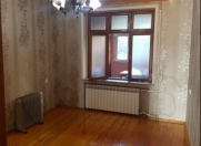 Satılır 4 otaqlı 82 m2 köhnə tikili Y.Günəşli