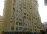 Satılır 4 otaqlı 138.4 m2 yeni tikili Moskva univermağı