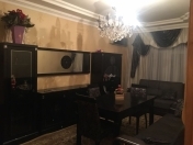 İcarəyə verilir 2 otaqlı 75 m2 köhnə tikili Gənclik m.