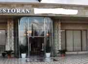 İcarəyə verilir 5 otaqlı 250 m2 obyekt Şah İsmayıl Xətai m.