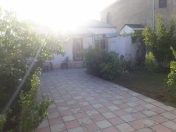 Satılır 3 otaqlı 80 m2 həyət evi Ramana