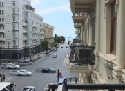 İcarəyə verilir 2 otaqlı 60 m2 köhnə tikili Sahil m.