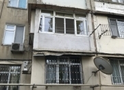 Satılır 2 otaqlı 42.4 m2 köhnə tikili Qara Qarayev m.