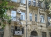 Satılır 3 otaqlı 95 m2 köhnə tikili Molokan bağı