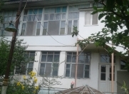 İcarəyə verilir 2 otaqlı 50 m2 həyət evi Şəki