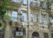 Satılır 3 otaqlı 95 m2 köhnə tikili Sahil