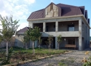 Satılır 6 otaqlı 600 m2 həyət evi Novxanı