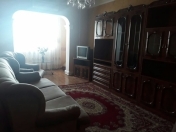 İcarəyə verilir 3 otaqlı 100 m2 köhnə tikili Zərifə Əliyeva adına park