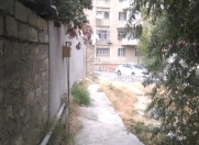 Satılır 3 otaqlı 60 m2 həyət evi İnşaatçılar m.