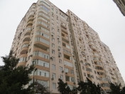 Satılır 2 otaqlı 81 m2 yeni tikili Qara Qarayev m.