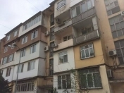 Satılır 3 otaqlı 90 m2 köhnə tikili 8 mkr