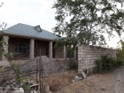 Satılır 4 otaqlı 250 m2 həyət evi Xaçmaz