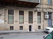 Satılır 6 otaqlı 200 m2 köhnə tikili Qış parkı