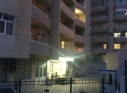 İcarəyə verilir 5 otaqlı 220 m2 yeni tikili Yasamal r.