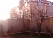 Satılır 7 otaqlı 330 m2 həyət evi Binə