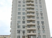 İcarəyə verilir 3 otaqlı 95 m2 yeni tikili Badamdar