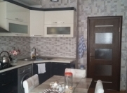 Satılır 4 otaqlı 132 m2 yeni tikili Yasamal r.