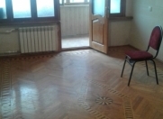 Satılır 2 otaqlı 67 m2 köhnə tikili Montin