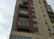 İcarəyə verilir 4 otaqlı 240 m2 yeni tikili Nizami m.