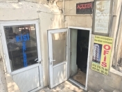 Satılır 4 otaqlı 62 m2 obyekt Xalqlar Dostluğu m.