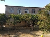 Satılır 10 otaqlı 160 m2 həyət evi Lökbatan