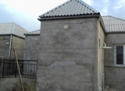 Satılır 3 otaqlı 72 m2 həyət evi Buzovna
