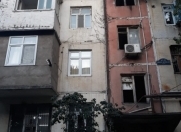 Satılır 3 otaqlı 52 m2 köhnə tikili Moskva univermağı