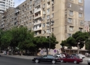 İcarəyə verilir 2 otaqlı 70 m2 köhnə tikili Tibb Universiteti