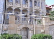 Satılır 8 otaqlı 500 m2 villa Rəsulzadə