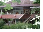 Satılır 4 otaqlı 90 m2 bağ evi Şəki