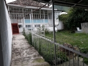 Satılır 2 otaqlı 400 m2 həyət evi Şəki