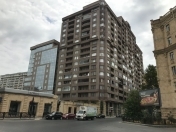 Satılır 4 otaqlı 178 m2 yeni tikili 28 may