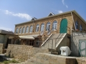 Satılır 10 otaqlı 12000 m2 həyət evi Badamdar