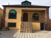 Satılır 4 otaqlı 160 m2 həyət evi Buzovna